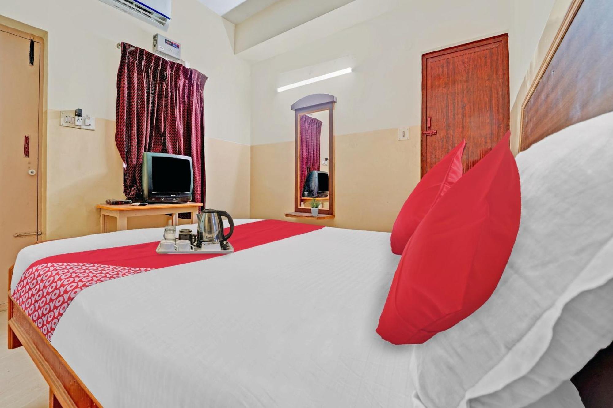 OYO 81028 Hotel Viknesh - 2 Erode Exterior foto